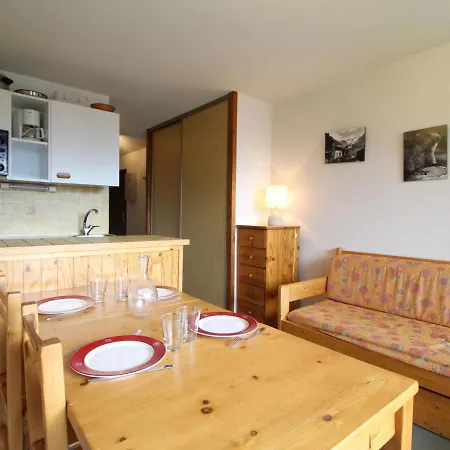 Pour 4 Personnes Avec Balcon, Proche Des Pistes A Val Cenis Le